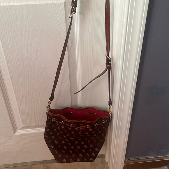 Dooney and Bourke Tasha burgundy purse - Picture 3 of 5